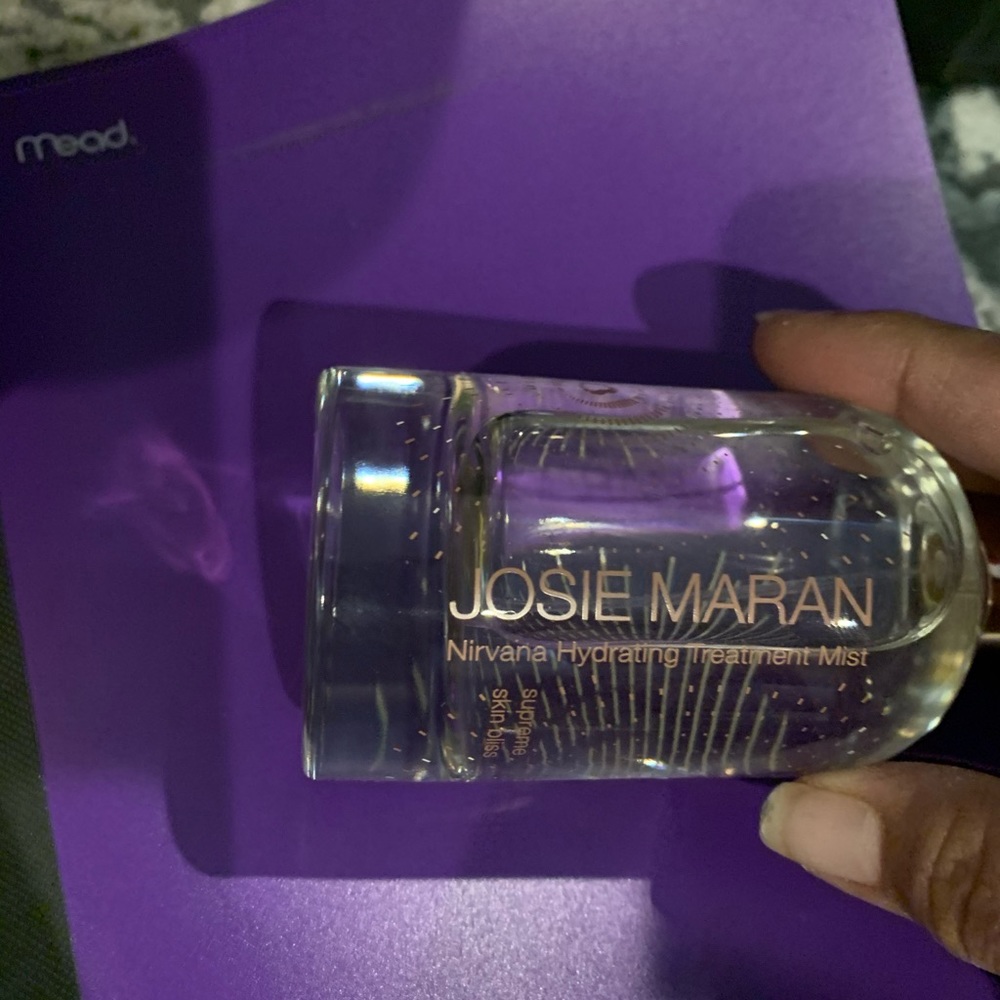 Josie Maran nirvana hydrating mist. 3.2 fl oz